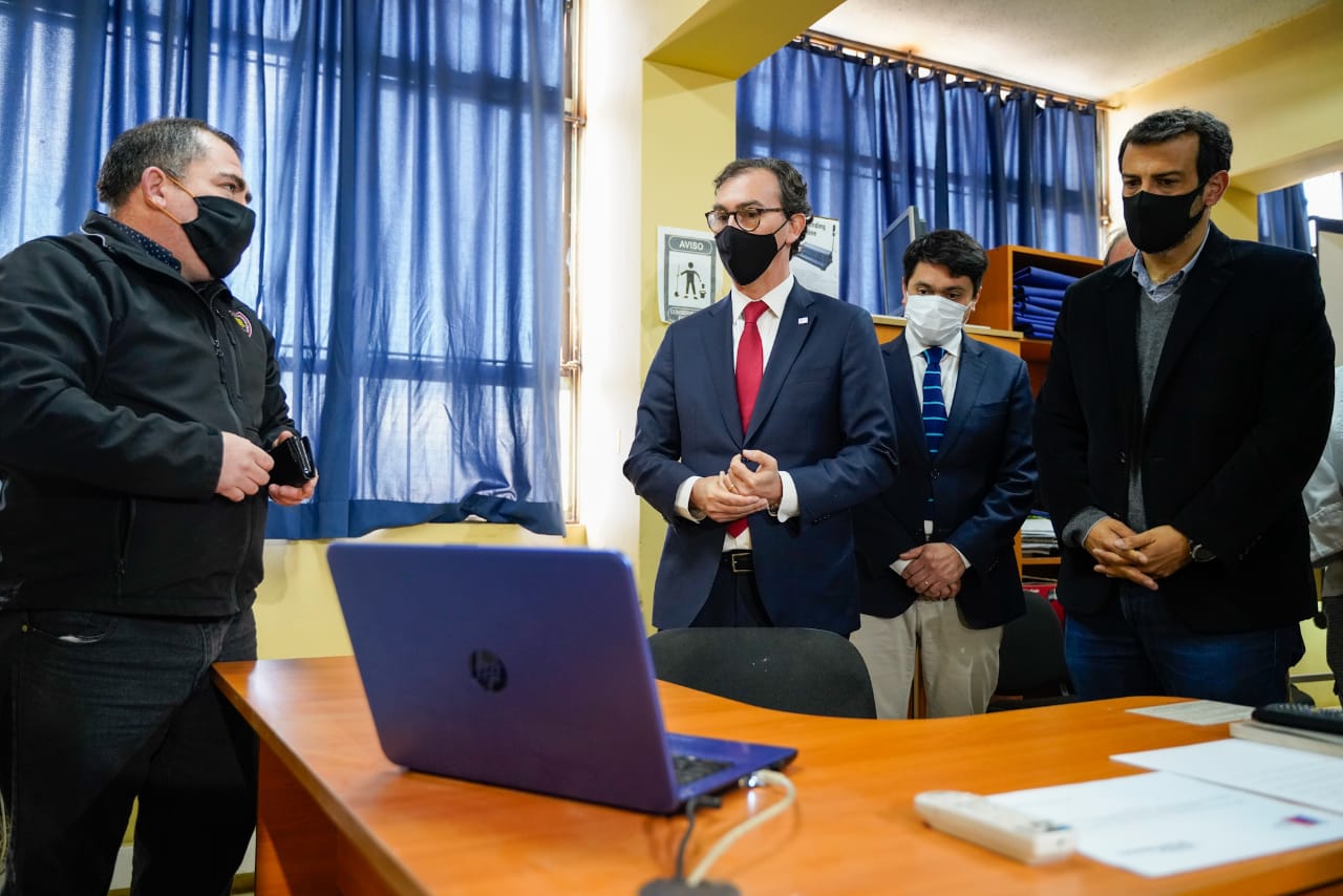 MINEDUC Y CPC ANUNCIAN ENTREGA DE 16.500 TRABLETS A ESTUDIANTES TÉCNICOS MÁS VULNERABLES DEL PAÍS 2