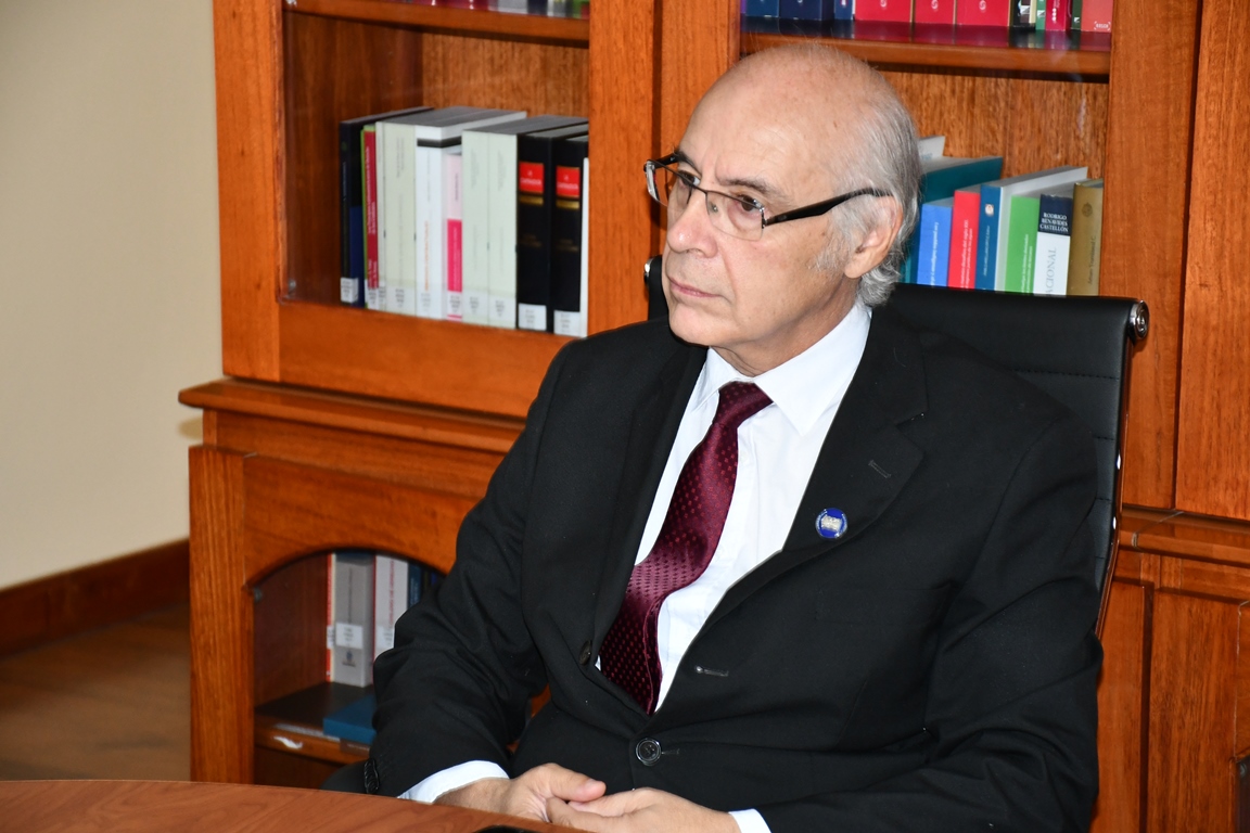 PRESIDENTE DE LA CORTE DE RANCAGUA TOMÓ JURAMENTO A FISCALA JUDICIAL INTERINA 1