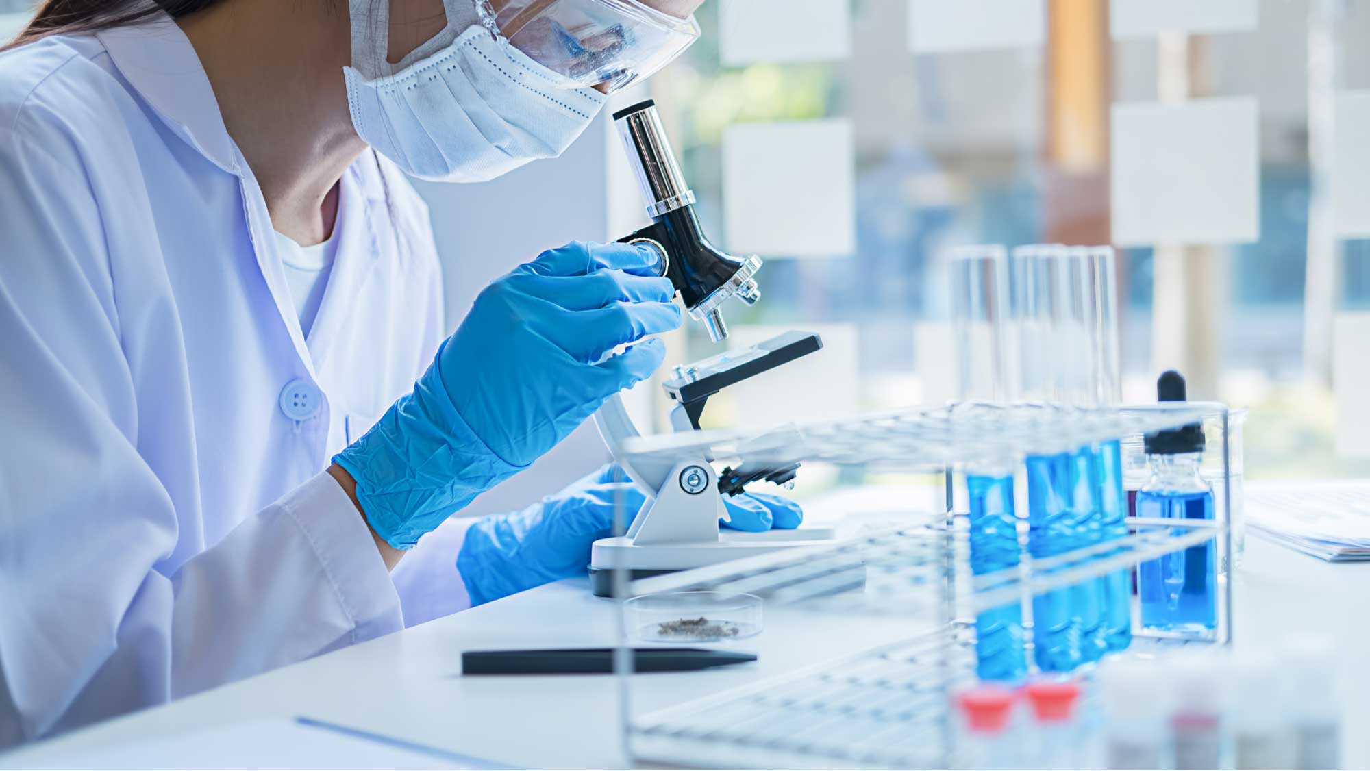 UCM FORTALECE SU CAPACIDAD INVESTIGATIVA ALNBSPSERVICIO DE LA MACRO ZONA CENTRO SUR DEL PAÍS Ciencia UCM 2020 2