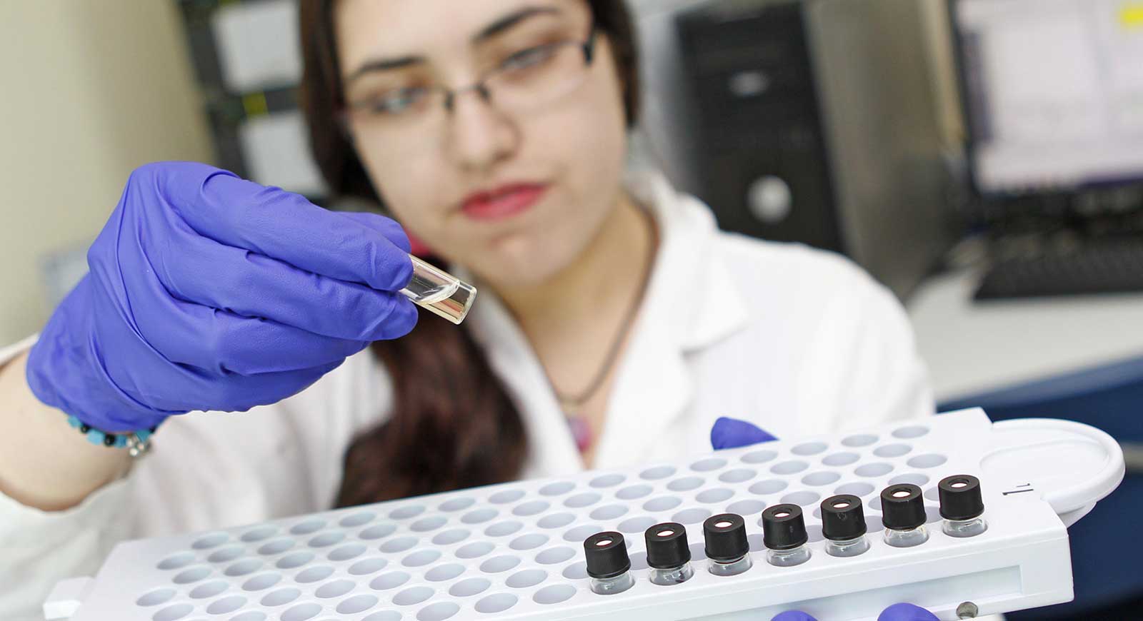 UCM FORTALECE SU CAPACIDAD INVESTIGATIVA ALNBSPSERVICIO DE LA MACRO ZONA CENTRO SUR DEL PAÍS Ciencia UCM 2020