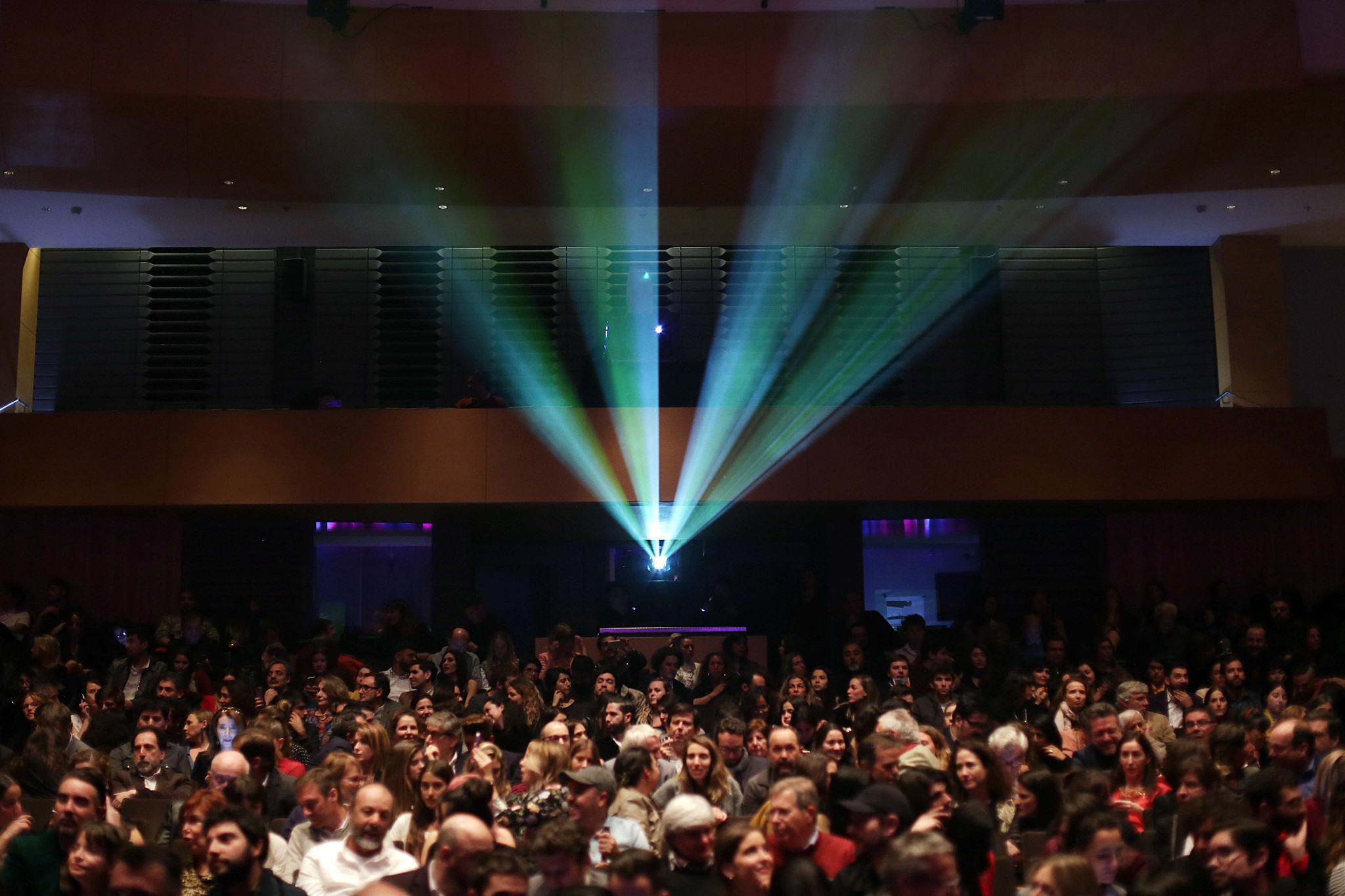 CINES TEATROS Y LUGARES ANÁLOGOS DE COMUNAS EN FASE 4 PODRÁN FUNCIONAR CON 50 DE SU AFORO A PARTIR DE HOY Foto genérica cine. Mario Ruiz Ministerio de las Culturas