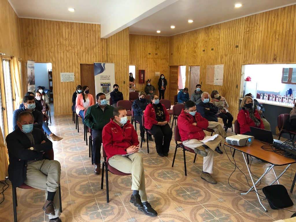 SEMANA FIRMA CONVENIOS PARA MEJORAR CALIDAD DE VIDA DE LOS ADULTOS MAYORES DE LA REGIÓN