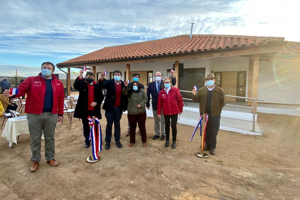 INTENDENTA COFRÉ Y ALCALDE MARÍN INAUGURAN DOS PROYECTOS EN BENEFICIO DE LA COMUNIDAD DE LOLOL2