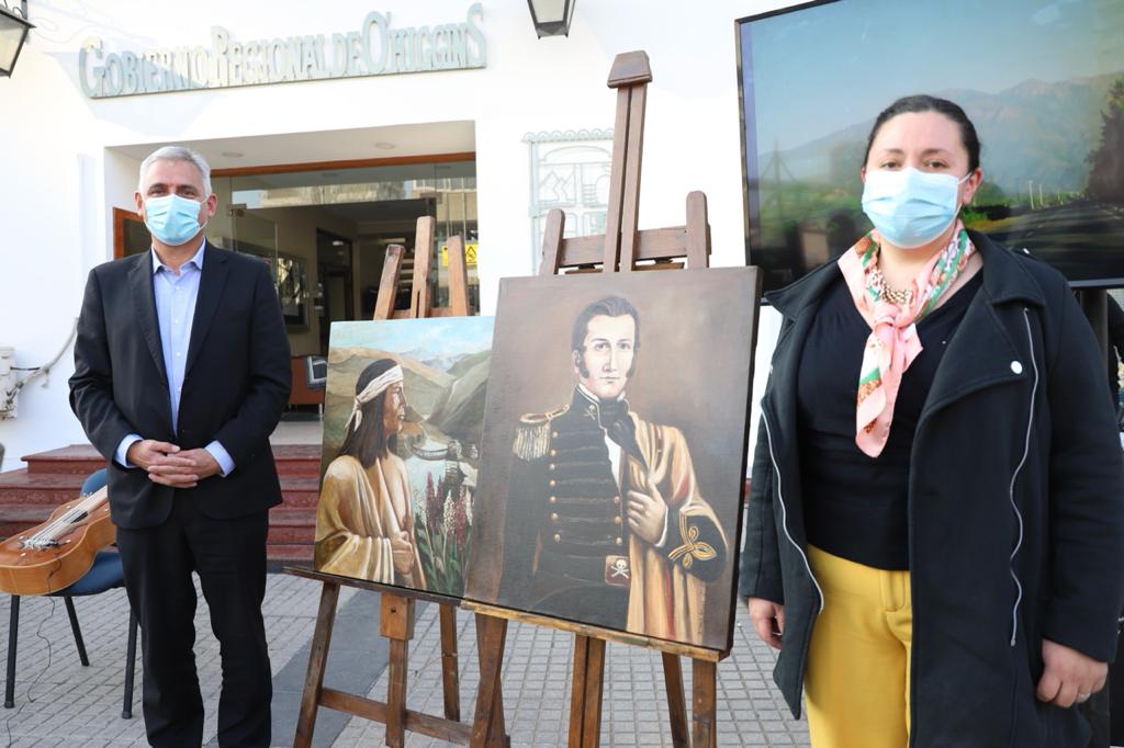 CULTORES ARTISTAS ARTESANOS Y EMPRENDEDORES ENTREGAN RECONOCIMIENTO A GOBERNADOR REGIONAL PABLO SILVA AMAYA 2