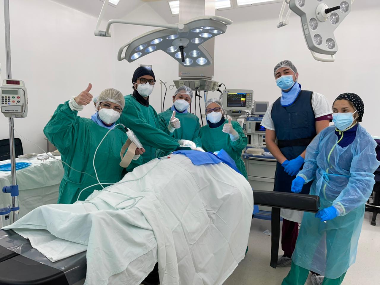 HOSPITAL SANTA CRUZ REALIZA PRIMER IMPLANTE DE MARCAPASO TEMPORAL 1