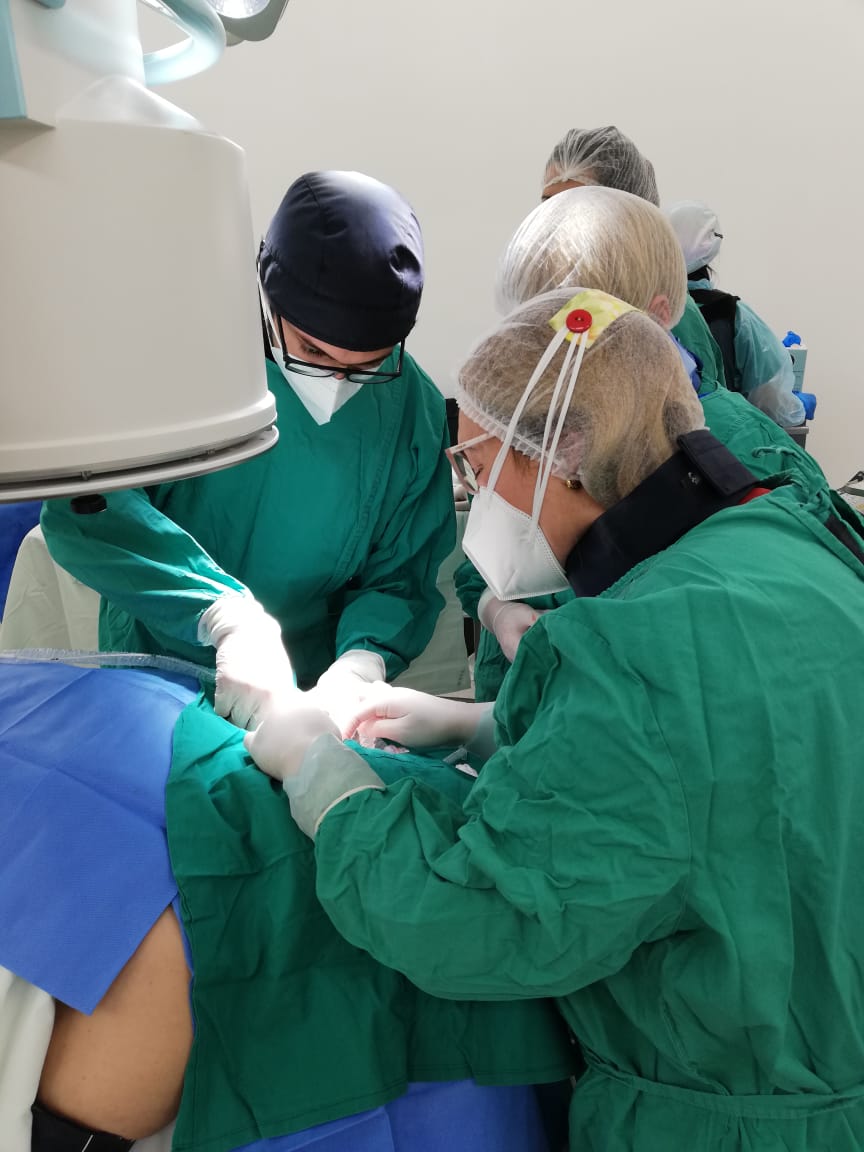 HOSPITAL SANTA CRUZ REALIZA PRIMER IMPLANTE DE MARCAPASO TEMPORAL 2