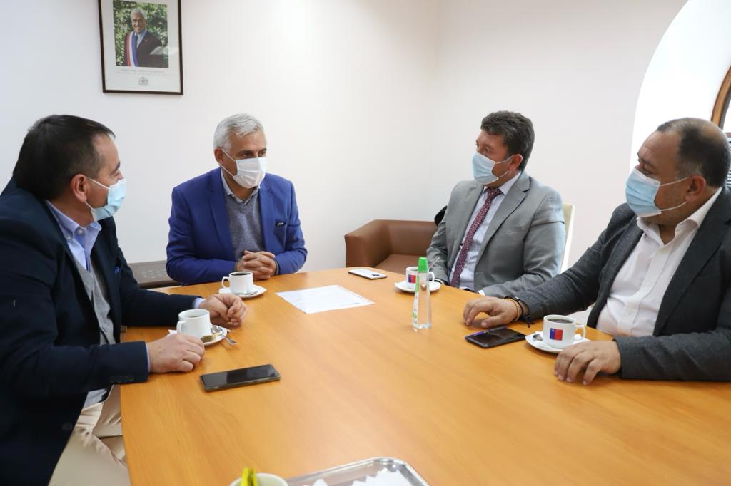 GOBERNADOR REGIONAL SE REÚNE CON ALCALDES DEL CONO NORTE DE OHIGGINS PARA TRAZAR OBJETIVOS EN COMÚN