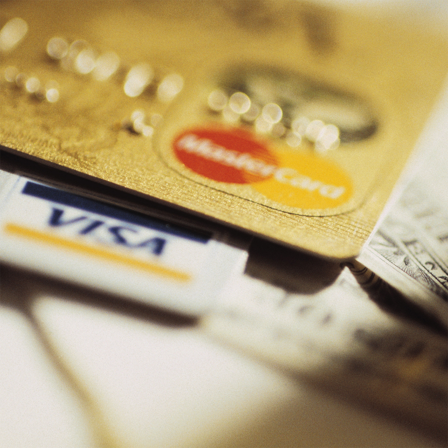 DESORDEN FINANCIERO TE MOSTRAMOS LOS 5 BENEFICIOS DE AUTOMATIZAR TUS PAGOS CON TARJETA DE CRÉDITO copy
