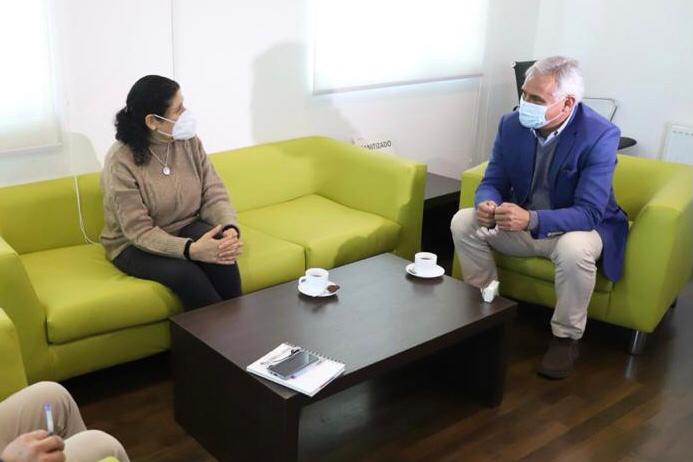 GOBERNADOR REGIONAL VISITA COMUNAS DE COLCHAGUA Y ANALIZA CON ALCALDES LOS EFECTOS DE LA SEQUÍA EN PEQUEÑOS AGRICULTORES 5