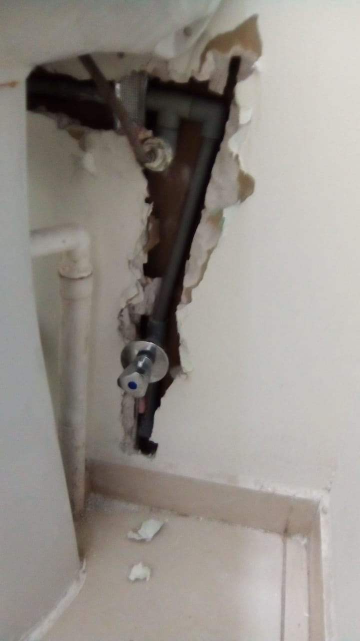 VECINOS DE RANCAGUA DENUNCIAN FILTRACIONES Y FUGAS EN SUS DEPARTAMENTOS CON SUBSIDIO