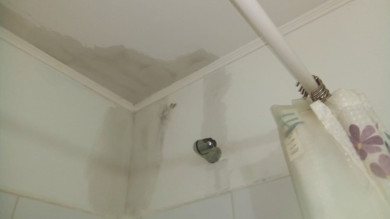 VECINOS DE RANCAGUA DENUNCIAN FILTRACIONES Y FUGAS EN SUS DEPARTAMENTOS CON SUBSIDIO 2