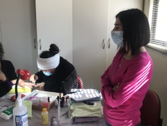 SE INICIÓ CURSO DE MANICURISTA PARA USUARIAS DE PENA SUSTITUTIVAS 1