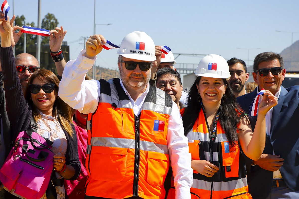 SUBSECRETARIO DE OBRAS PÚBLICAS INAUGURÓ LA MÁS GRANDE PLAZA DE PESAJE QUE SE HAYA CONSTRUIDO EN LA RUTA 5 SUR 1
