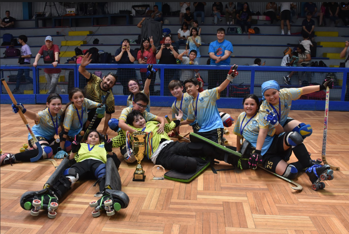 UNIÓN OHIGGINS LOGRA LEVANTAR TRES COPAS EN TORNEO DE CLAUSURA DE LA LIGA SUR HOCKEY PATÍN