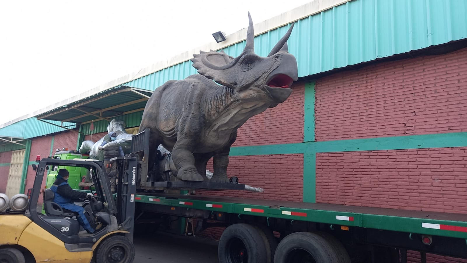 DINOSAURIOS Y DRAGONES FANTÁSTICOS ABRE SUS PUERTAS EN LA ESTACIÓN MAPOCHO