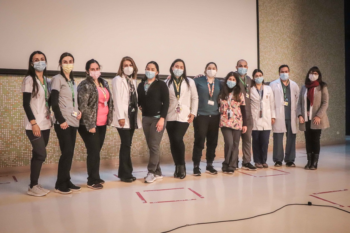FORMANDO PROFESIONALES DE LA SALUD PARA EL PAÍS HRLBO RECONOCE A MÉDICOS BECADOS IMG 9931