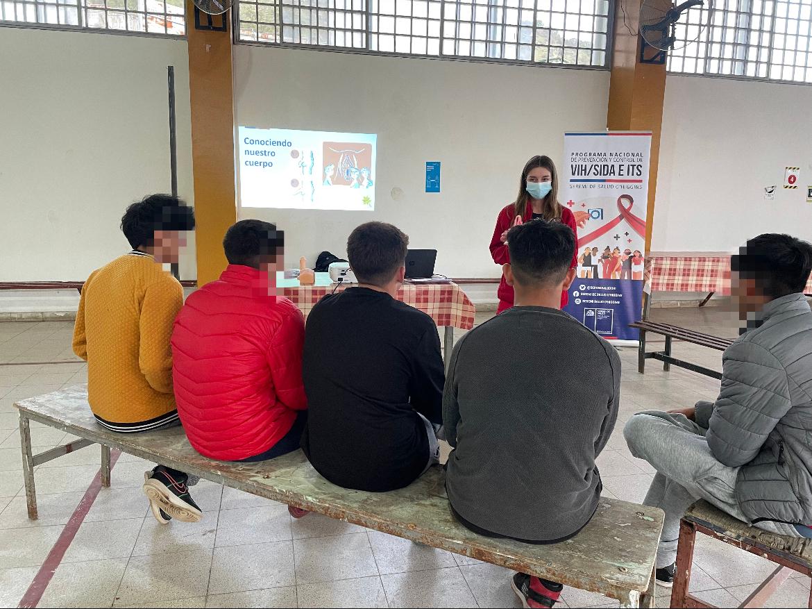 JÓVENES PARTICIPAN EN TALLERES DE EDUCACIÓN SEXUAL Y PREVENCIÓN DE ENFERMEDADES 1