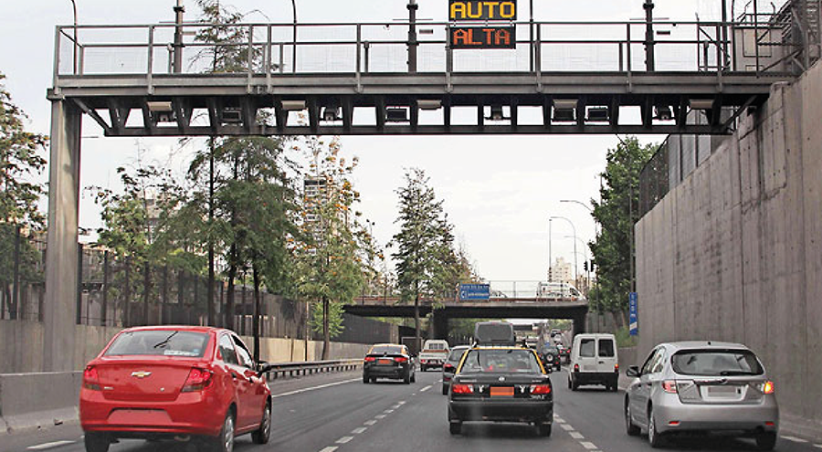 INTELIGENCIA ARTIFICIAL HERRAMIENTA BUSCA SALVAR VIDAS EN LAS AUTOPISTAS DE CHILE