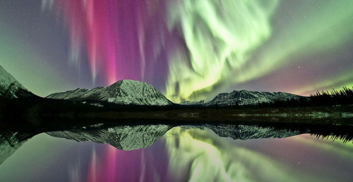 LAS NUEVAS 7 MARAVILLAS DEL MUNDO QUE HAY QUE CONOCER ESTE 2022 Northern Lights Yukón Canadá tavelyukonoficial