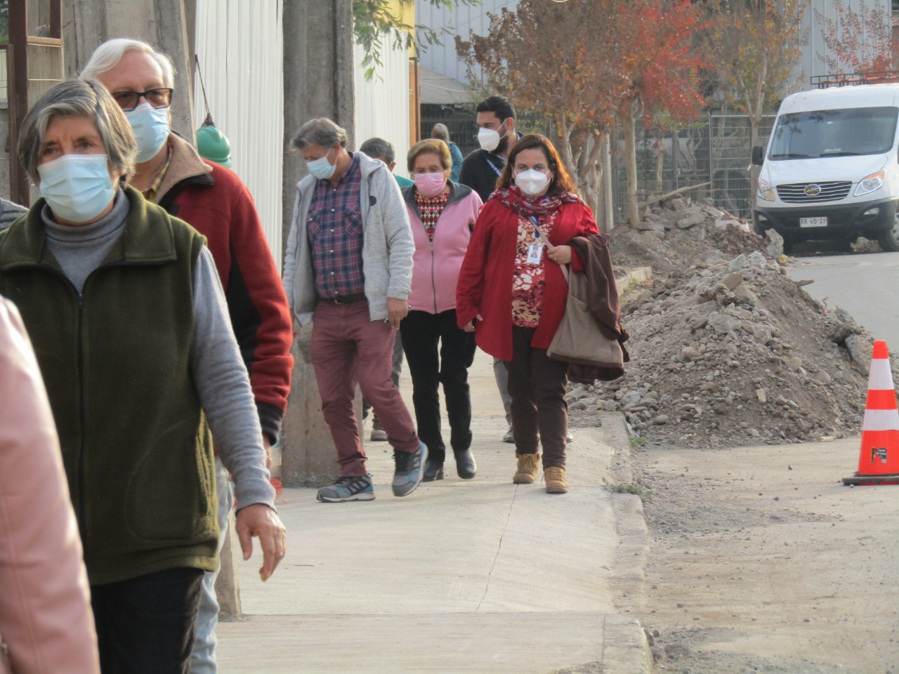 FAMILIAS DEL BARRIO CENTRAL ORIENTE INSPECCIONAN AVANCE DE LAS OBRAS DE MEJORAMIENTO DE CALLE EL MEDIO 2