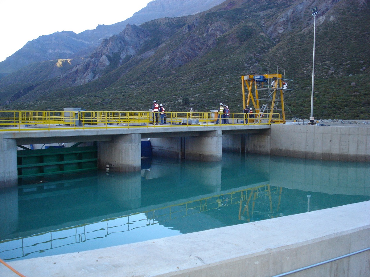 MOP ORDENA A USUARIOS DE AGUAS DE LA REGIÓN DE OHIGGINS EL CIERRE DE BOCATOMAS PARA EVITAR PELIGROS EN CASO DE CRECIDAS POR LLUVIA 1