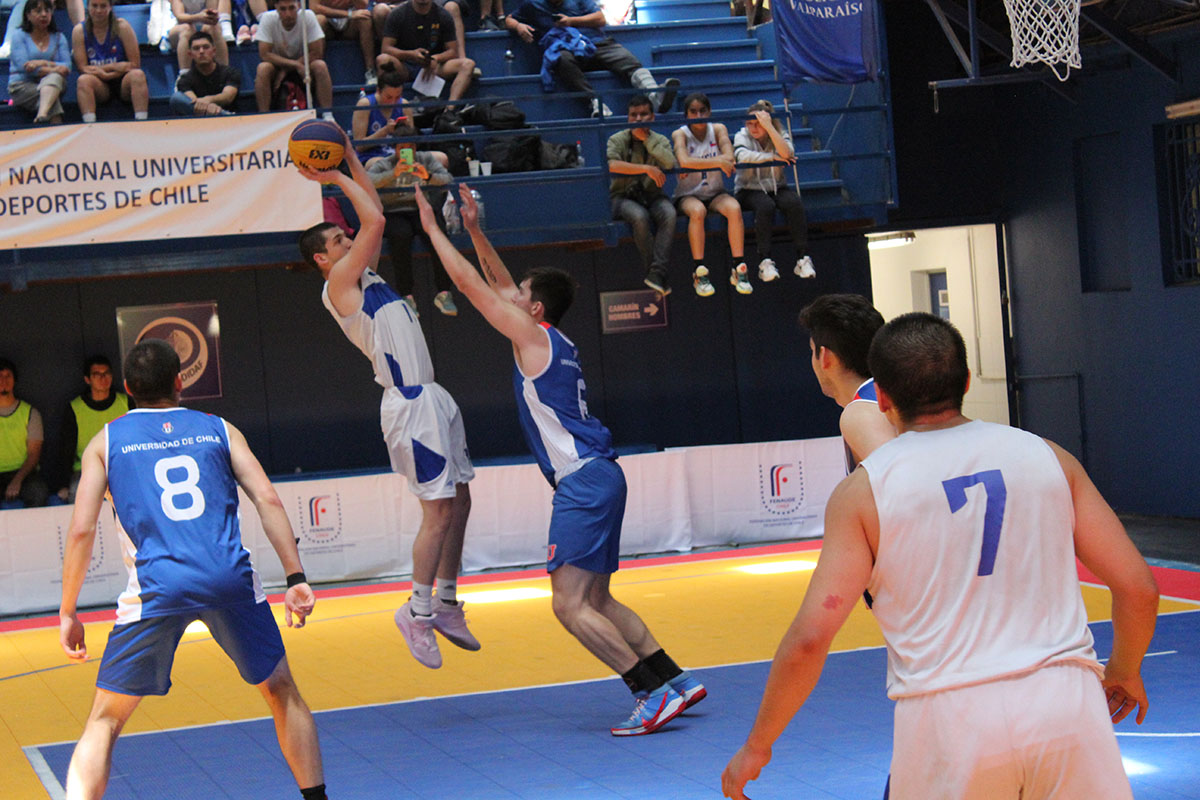 EQUIPO FEMENINO PUCV SE CORONA BICAMPEÓN DE TORNEO UNIVERSITARIO BÁSQUETBOL 3X3 FENAUDE Y LA UCHILE SE IMPONE EN VARONES B