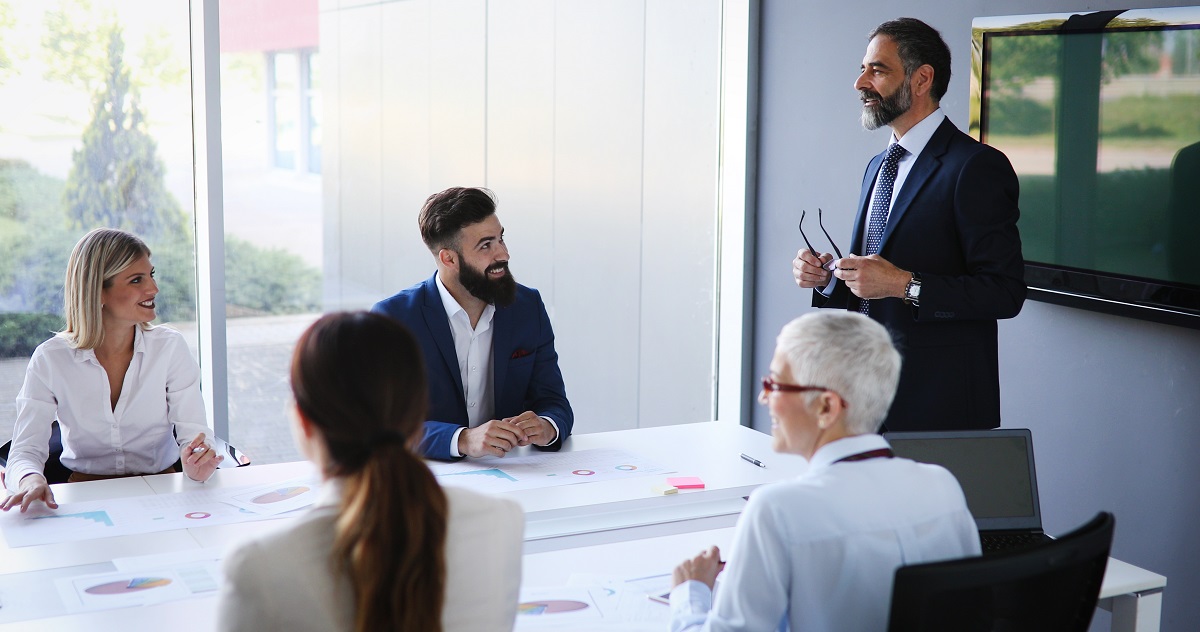 LA IMPORTANCIA DE INCORPORAR LA INTELIGENCIA EMOCIONAL AL LIDERAZGO DE LAS ORGANIZACIONES