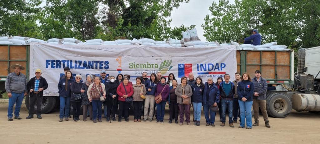 INDAP CUMPLE 60 AÑOS APOYANDO A LA AGRICULTURA FAMILIAR CAMPESINA fertilizantes