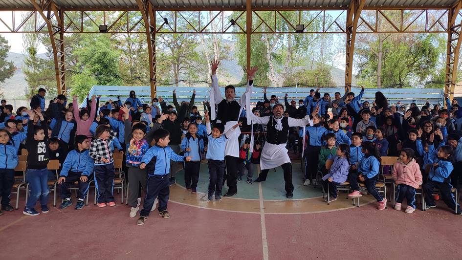 Con divertida y educativa obra de teatro finalizó el exitoso proyecto ambiental Transformar un problema en solución
