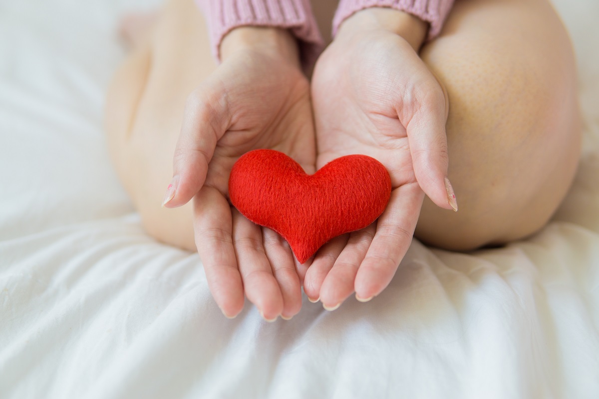 CASOS DE MUERTE CARDIACA SÚBITA SE PUEDEN PRESENTAR EN PERSONAS MENORES DE 30 AÑOS SIN NINGÚN SÍNTOMA