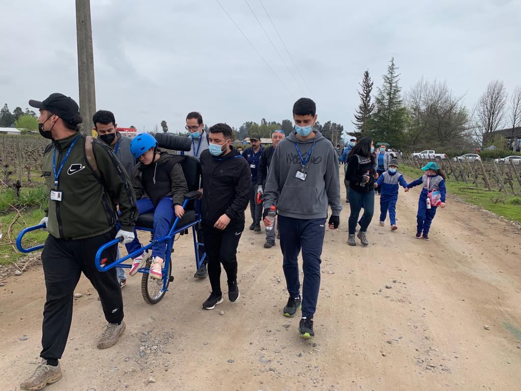 EN SENDEROS DE VIÑAS DE COLCHAGUA SE REALIZÓ TREKKING FAMILIAR INCLUSIV