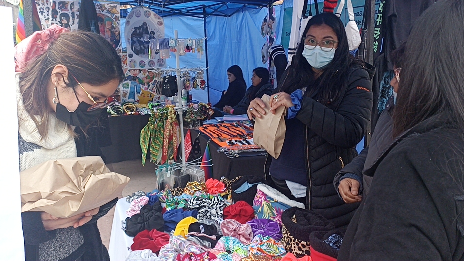INJUV FINALIZA EL MES DE LA JUVENTUD CON FERIA DE EMPRENDEDORES 1