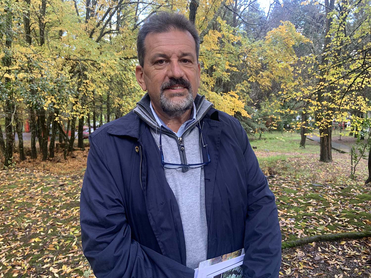 BRIGADISTAS FORESTALES URUGUAYOS SE CAPACITAN EN CHILE PARA EL COMBATE DE INCENDIOS Rafael Sosa coordinador Plan Protección contra Incendios de la Sociedad de Productores Forestales Uruguay