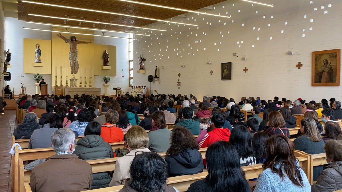 Consagración nuevo Altar Templo Parroquial San Vicente de Tagua Tagua 2