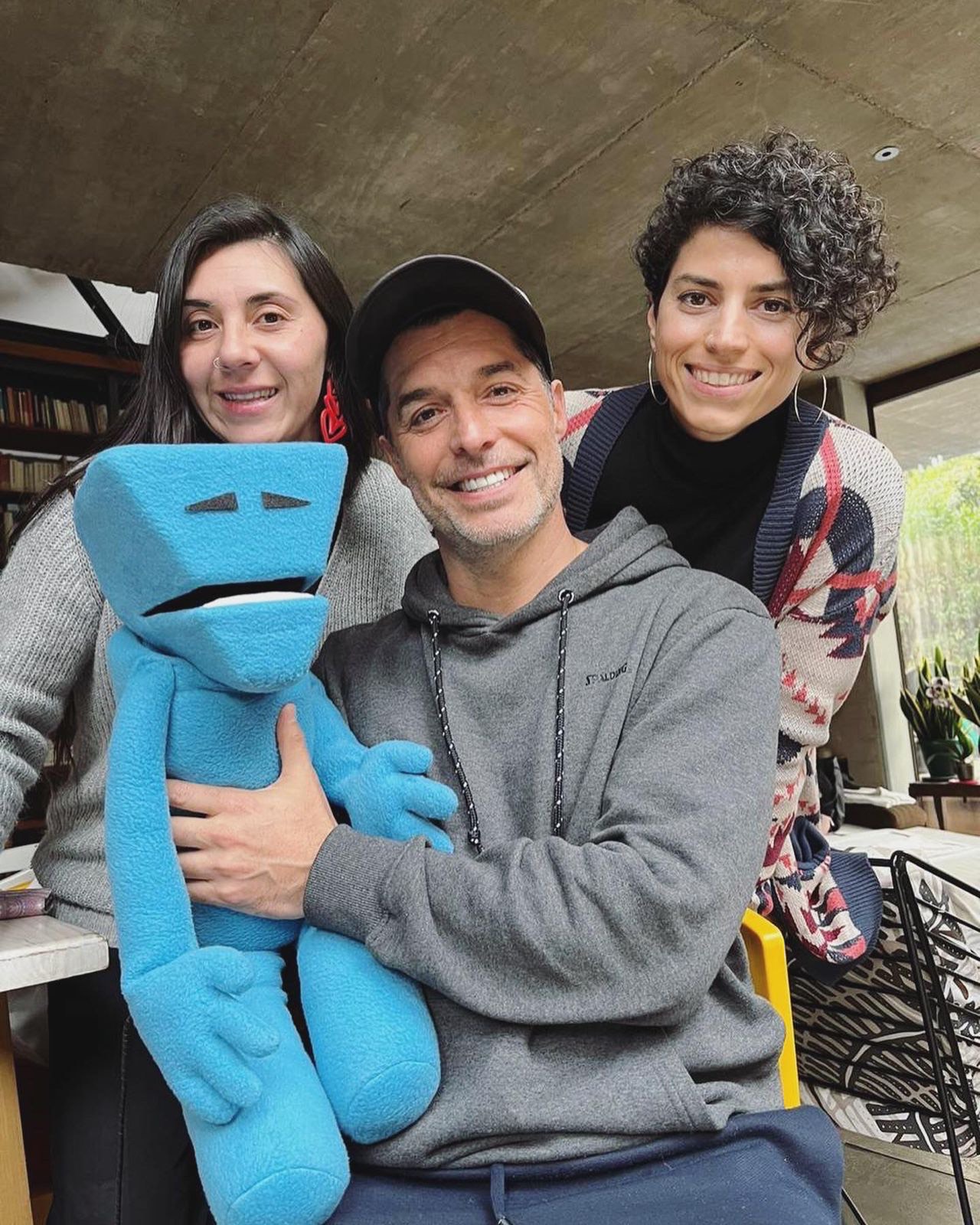 FRANCISCO PÉREZ BANNEN ELIANA ALBASETTI Y SUSANA HIDALGO ENTRE OTROS ACTORES E INFLUENCERS SE SUMAN A CAMPAÑA QUE BUSCA FAMILIAS DE ACOGIDA PARA NIÑOS NIÑAS Y ADOLESCENTES EN SITUACIÓN DE VULNERABILIDAD 2