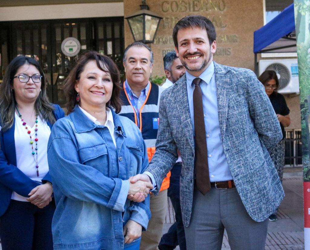 MINISTRO PARDOW HACE BALANCE COMO ENLACE EN LA REGIÓN DE OHIGGINS Y ENTREGA TAREA A MINISTRA HERNANDO 1