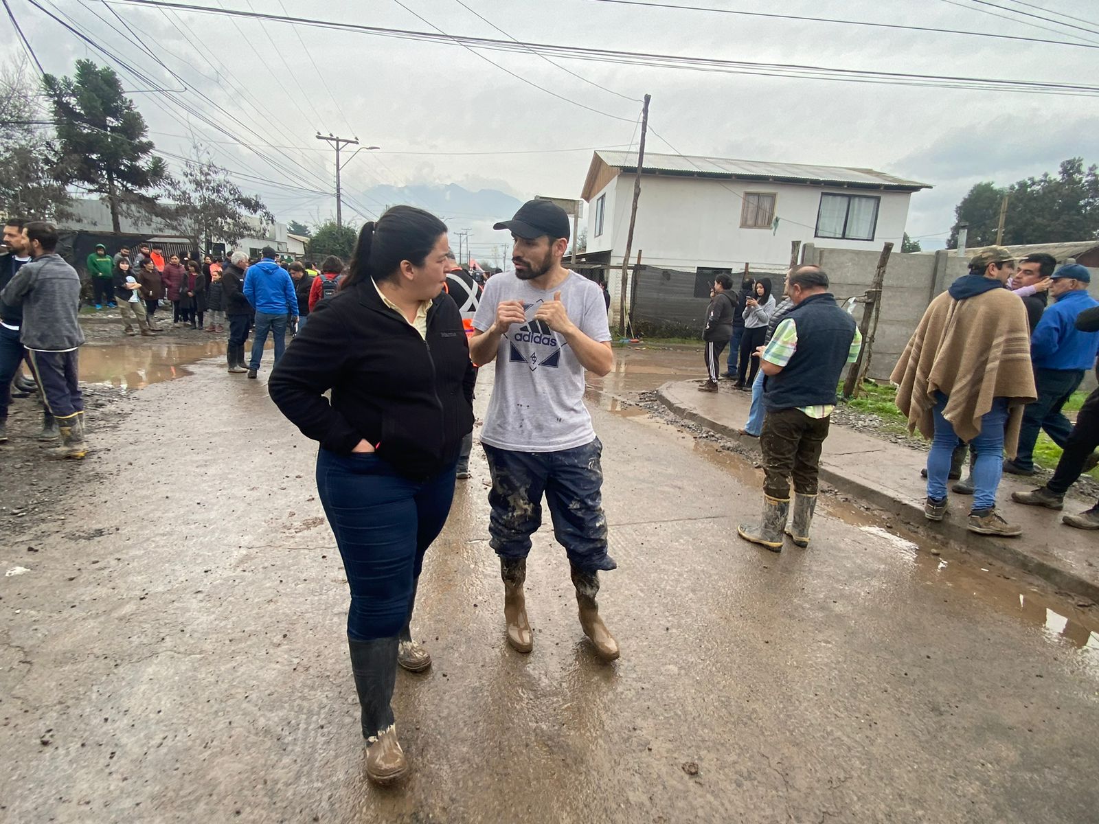 DIPUTADA ROMERO CUESTIONA LENTITUD EN HABILITACIÓN DE VIVIENDAS DE EMERGENCIA EN COMUNAS AFECTADAS Y EMPLAZA AL DELEGADO PRESIDENCIAL A GESTIONAR DE MEJOR FORMA LA AYUDA A LOS DAMNIFICADOS 3