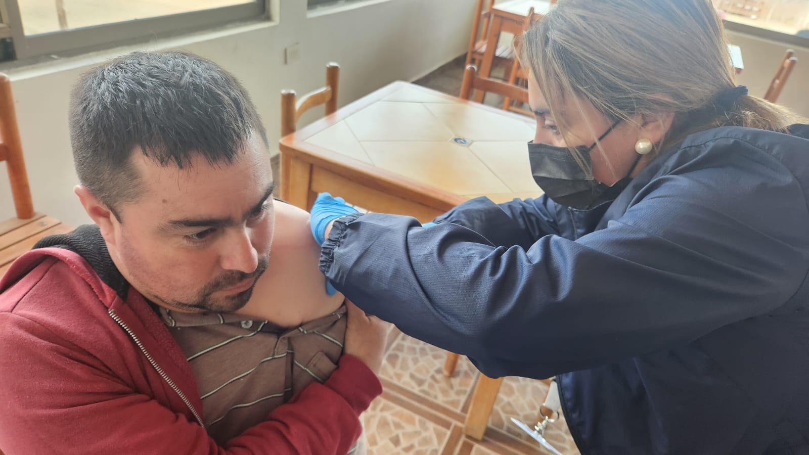 SEREMI DE SALUD Y MINERÍA REALIZAN OPERATIVO CONJUNTO DE VACUNACIÓN EXTRAMUROS 1