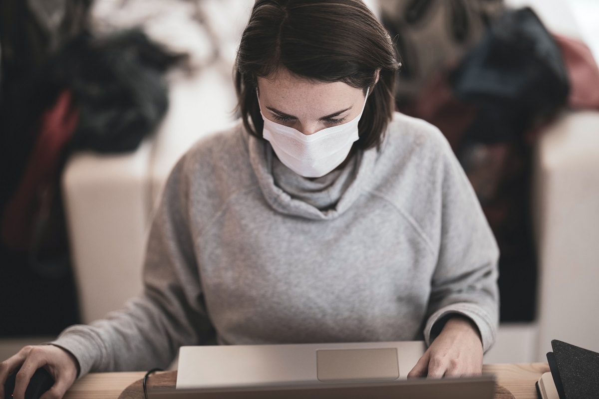 ESPECIALISTAS EN SALUD ACONSEJAN EL USO DE MASCARILLAS ANTE AUMENTO DE VIRUS RESPIRATORIOS