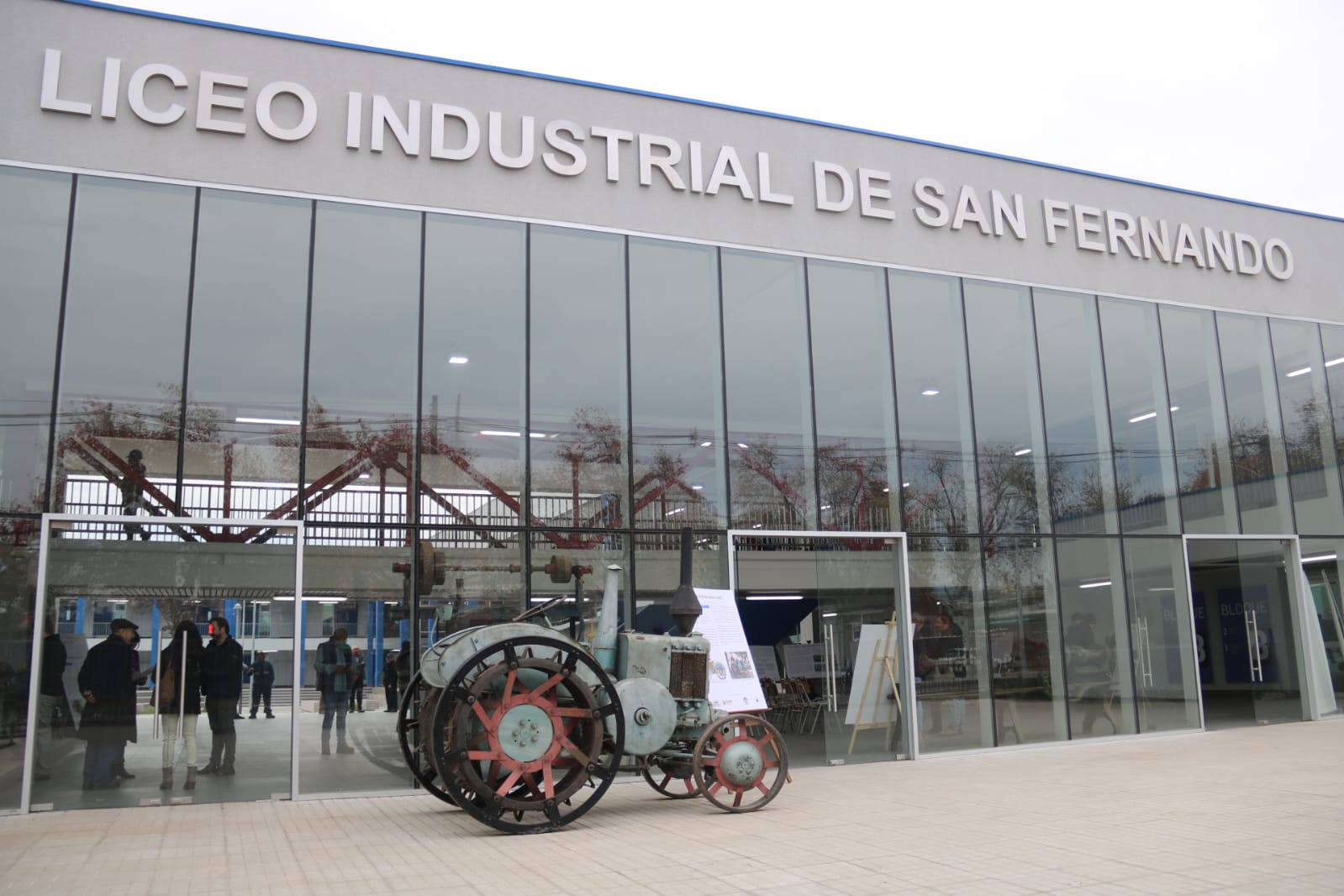 COMUNIDAD DEL LICEO INDUSTRIAL DE SAN FERNANDO RESCATA PARTE DE SU PATRIMONIO CON EL APOYO DEL GOBIERNO REGIONAL Liceo San Fernando 7