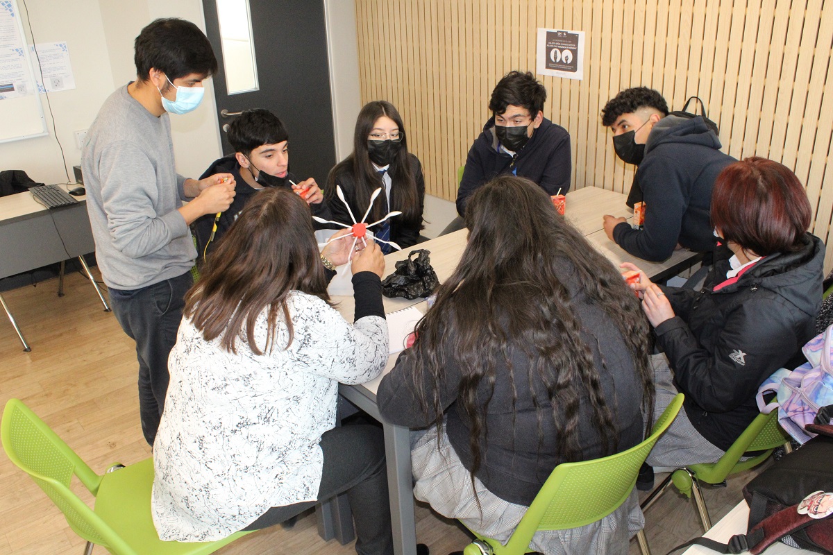 PAR EXPLORA CONVOCA A ESPECIALISTAS PARA COLABORAR CON SUS ACTIVIDADES