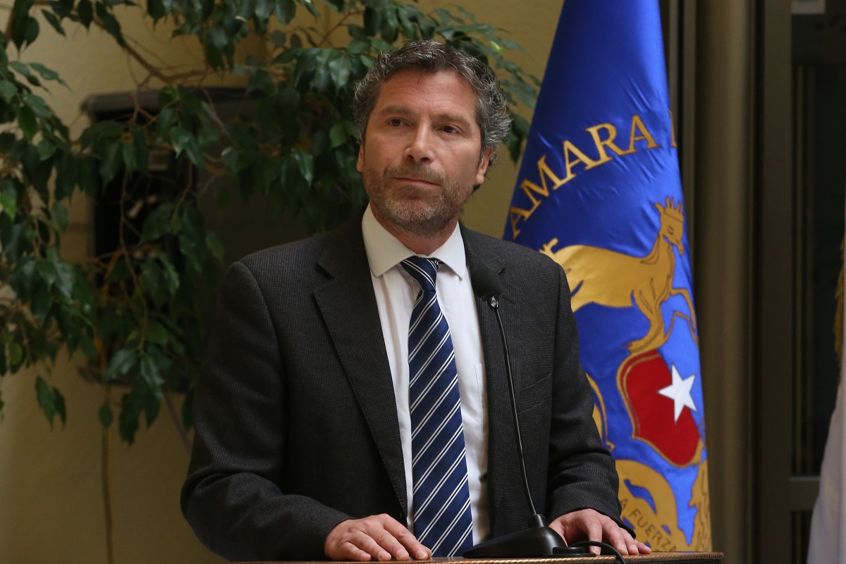 APRUEBAN COMISIÓN INVESTIGADORA IMPULSADA POR DIPUTADO CORNEJO PARA INDAGAR RESPONSABILIDADES DEL GOBIERNO DURANTE LOS INCENDIOS FORESTALES