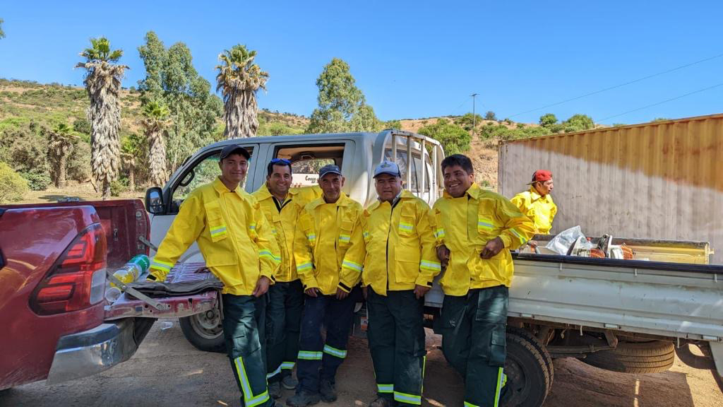 BRIGADA VECINAL CONTRA INCENDIOS FORESTALES DE PULÍN RECIBE DONACIÓN PARA PREVENCIÓN DE EMERGENCIAS 1