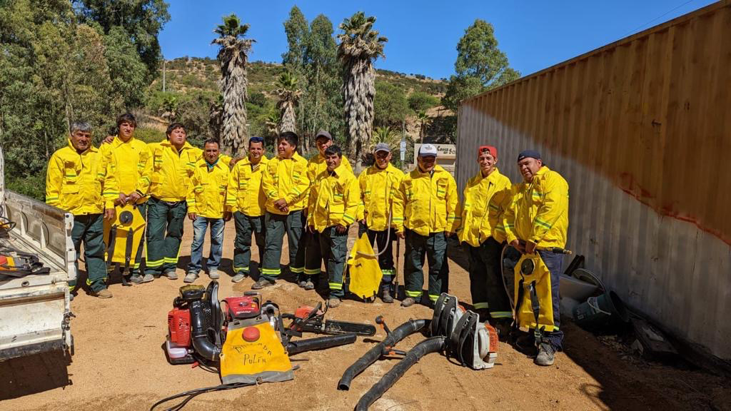 BRIGADA VECINAL CONTRA INCENDIOS FORESTALES DE PULÍN RECIBE DONACIÓN PARA PREVENCIÓN DE EMERGENCIAS 3