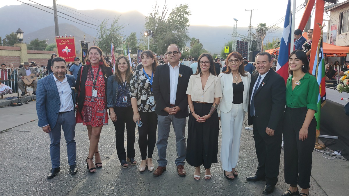 MOSTAZAL LE DA EL VAMOS A SU ANIVERSARIO 129 ANTE UNA GRAN CANTIDAD DE PÚBLICO MINISTRA VALLEJO LIDERÓ DESFILE CONMEMORATIVO 2