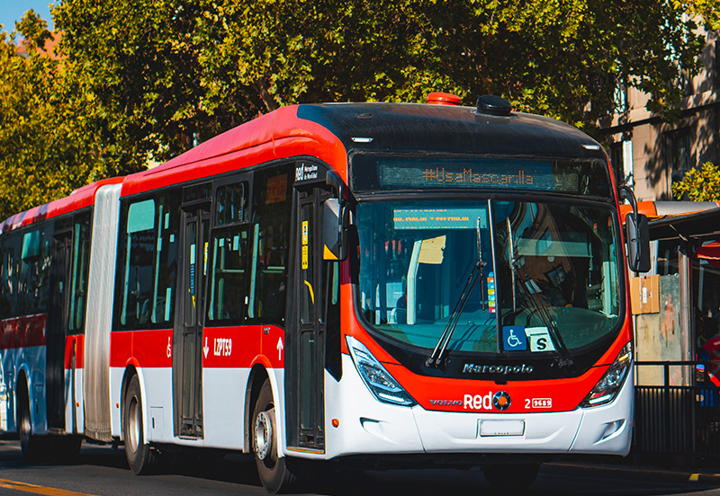 Expertos entregan recomendaciones para disminuir la evasión en el Transantiago 1