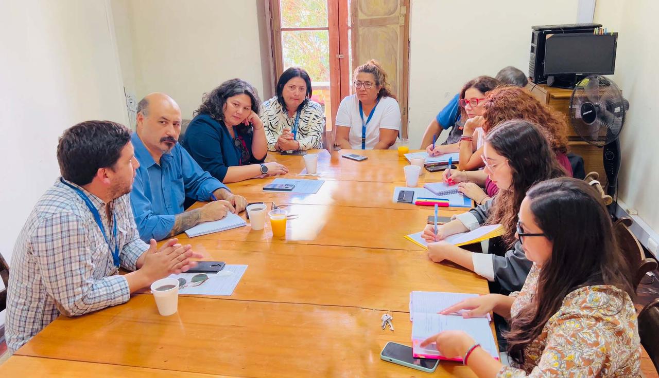 FUNCIONARIOS DE LA SEREMI DE SALUD Y MUNICIPALIDAD DE SAN VICENTE FUERON RETENIDOS EN CONTRA DE SU VOLUNTAD 2