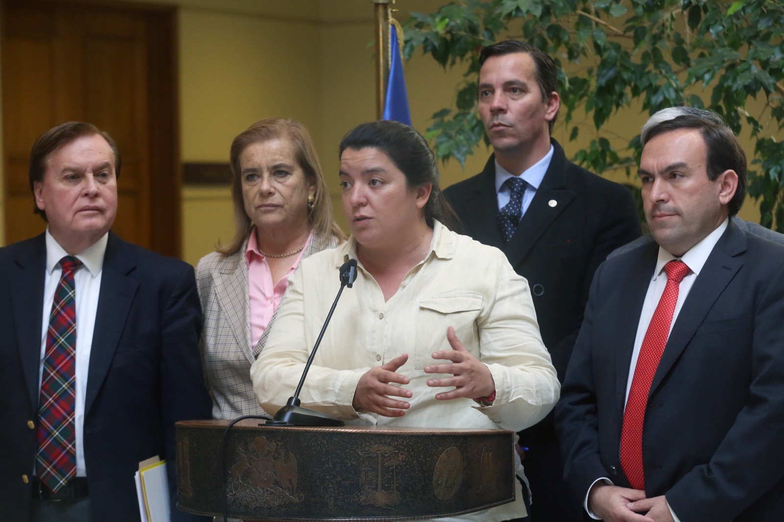 DIPUTADA ROMERO SOLICITA TRAMITAR PROYECTO QUE OBLIGA A RESTAURANTES Y COLEGIOS ENSEÑAR MANIOBRA DE HEIMLICH TRAS IMPACTANTE CASO DE MELLIZOS