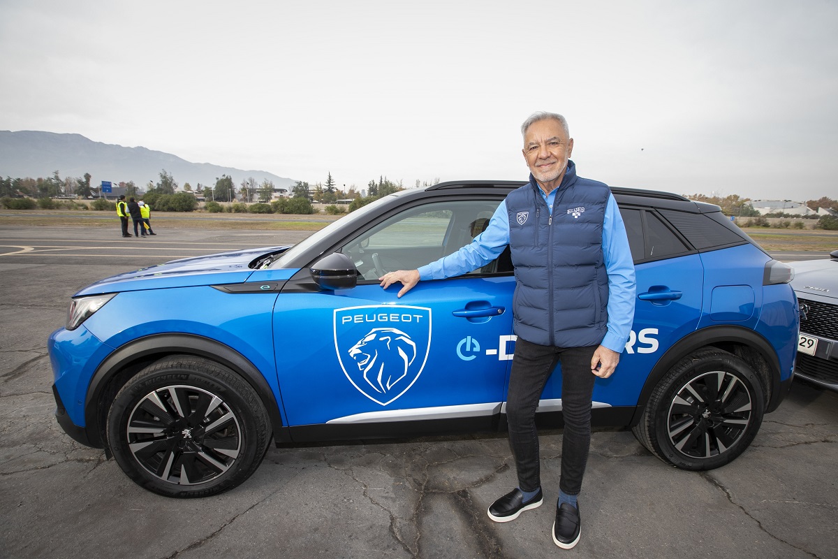 E DRIVERS BY PEUGEOT YA ESTÁ AQUÍ Eliseo Salazar