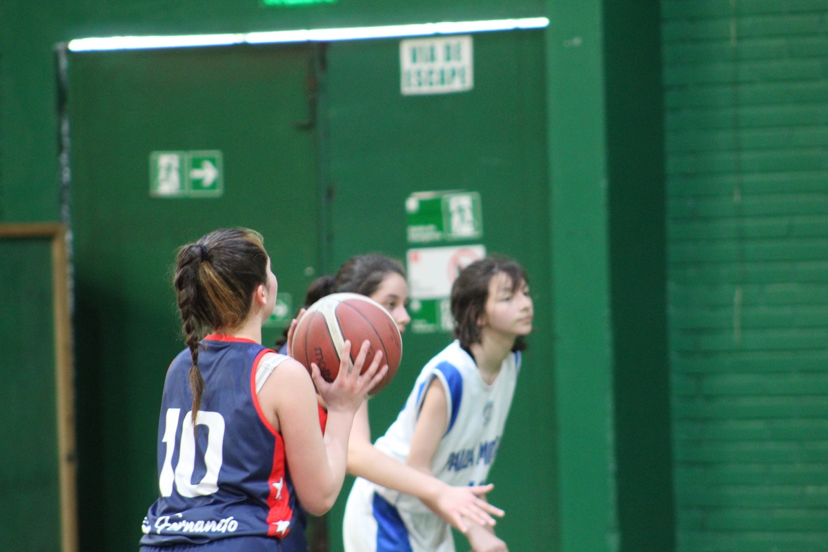 INSTITUTO MARISTA SAN FERNANDO DE OHIGGINS VENCE AL COLEGIO PAULA MONTAL DE MAULE EN EL GRUPO B DE BÁSQUETBOL FEMENINO Partido 2